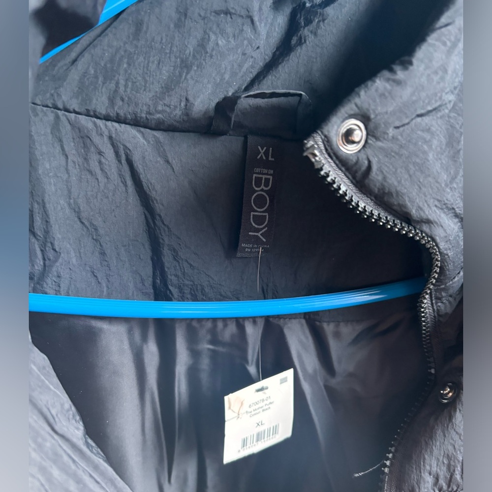 COTTON ON Black Puffer Jacket, NEW, size XL - Picture 2 of 5